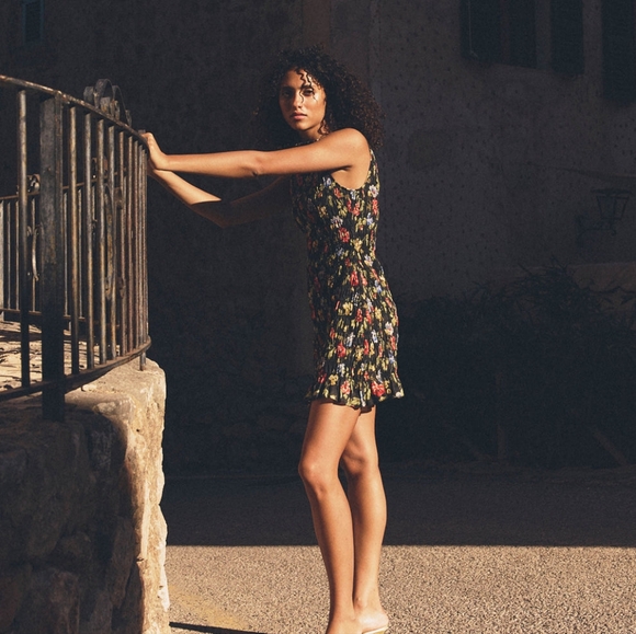 Doen GIANNA DRESS IN NOIR WILD ROSE - Picture 4 of 10